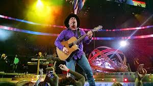 Garth Brooks To Play Albertsons Stadium In Boise Saturday