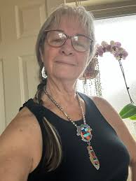 How to find Ben Yellowhorse, a Navajo jewelry maker?