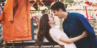 Le menteur capitaine savait fort bien qu'une affaire d'honneur fait toujours ressortir un homme aux yeux d'une femme. Comment Rendre Un Homme Fou Amoureux De Vous En 4 Etapes