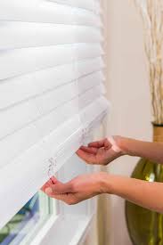 Some heavier and larger blinds can get stuck if they are pulled up very tightly. Venetian Window Blinds What Are They The Blinds Com Blog