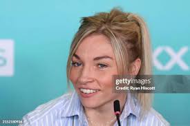 4,680 Jessica Lauren Photos & High Res Pictures