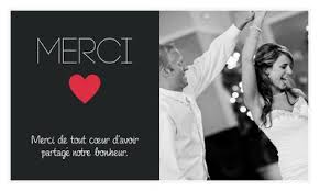 La meilleure photo des mariés est mise en valeur avec la mise en page et personnalisée avec votre texte. Montage Photo Carte De Remerciements Mariage Personnalisable Pixiz