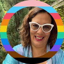 what social groups are available for queer people in chicago?