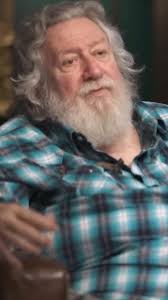 At the end of the Ice Age, there were an estimated 12 million mammoths… and  maybe 10 million humans