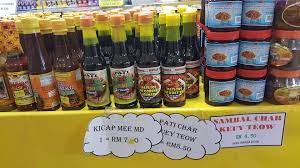 It is a super popular hawker food/street food in indonesia, malaysia, and singapore. Terlajak Pembekal Kicap Char Koay Teow M Dee Facebook