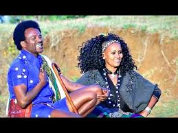 አምሳል ምትኬ እንደ ሺህ የሚቆጠር ሙዚቃዋን በእሁድን በኢቢኤስ/ehuden be ebs amsal mitike live music. Download Almazu New Ethiopian Eskista Song 2015 3gp Mp4 Codedfilm