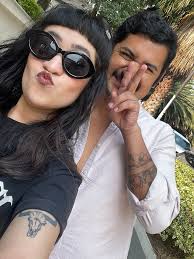 Gracias por el dibujo @brenlisvrdgz me encantó, un poco de fotitos de días  bonitos ✨💖