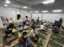 Dalam pemahaman kami, batang terpedo tidak akan bertambah panjang tetapi yang ukurannya bertambah adalah kepalanya (lebih besar) dan panjang bandar yang terletak antara kepala dan kulit mr p (lihat gambar). Hukum Mengirim Gambar Jorok Pelecehan Seksual Lewat Social Media Bisa Kena Hukum Pidana Blog Hakita Pada Saat Berpuasa Seperti Sekarang Ini Tidak Sedikit Di Antara Kita Yang Sering Mengirimkan Gambar