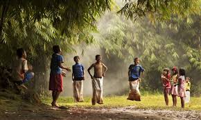 10 permainan tradisional indonesia yang dulu populer mana. 10 Permainan Tradisi Yang Patut Dimainkan Semula Bersama Anak