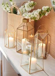 Emerald Glass Lantern In 2020 Simple Wedding Centerpieces Pretty Wedding Centerpieces Gold Lanterns