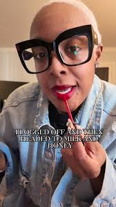 Single moms, when was the last time you treated yourself? I'm talking no  guilt, no budgeting, no waiting. You can be the single mom that treats  herself whenever she wants — once