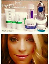 I had to write this to share so all of you know that SOTHYS welcomes  pregnant moms for facial. I picked Hydradvance Cosmeceutic and Tri-Action  High Performance Eye treatment at my very