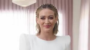 Hilary duff and her fiancé matthew koma tied the knot on the weekend. Hilary Duff S Drop Dead Gorgeous Wedding Gown Includes A Nod To Her 2 Kids Huffpost