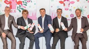 Production at the austrian dairy salzburgmilch is currently in full operation in order to be able to guarantee the milk product supply of the population. Salzburgmilch Neue Eigentumerstruktur Hoherer Milchpreis