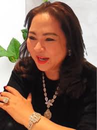 Đầm Con Gái Nguyễn Phương Hằng Mặc Mặc