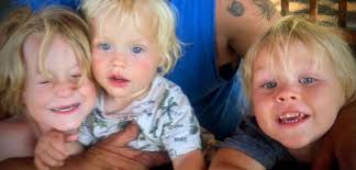 Free 6 feet christmas tree for family in need