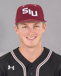 Andrew Bever's Instagram, Twitter & Facebook