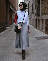 Baju muslimah guna baju kain jersi brand enzo. 30 Style Hijab Casual Simple Kekinian Remaja Vintage