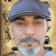 Dr Marcos Severino um médico dedicado carinhoso passa segurança pra criança  quero agradecer por tudo que ele fez e faz pelas crianças e pela minha  filha um excelente médico