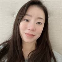 Angela Garey's Instagram, Twitter & Facebook