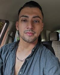 Daniel Tullos's Instagram, Twitter & Facebook