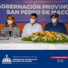 Ambos fallecieron ayer tras ser tiroteados por un desconocido que penetró a la emisora en momentos que medina transmitía en vivo ya través de las redes sociales. Gobernacion Spm Ministra De La Juventud Socializa Con Facebook