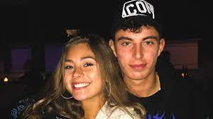 Minute gegen ungarn, 0:1 stand es in der münchner arena, da geriet havertz in eine situation, wie man sie sich als stürmer nur wünschen kann. So Schon Ist Kai Havertz Freundin Sophia Weber