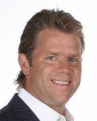 Glen Archer's Instagram, Twitter & Facebook