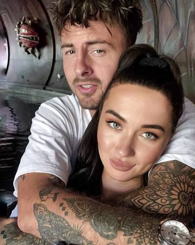 Irina - reklame 🦋 @faustix og jeg tager hvad vi kan få 🤪 Så her har vi en  romantisk stund i vandrotten i Bon Bon Land i dag 🥰 | Facebook
