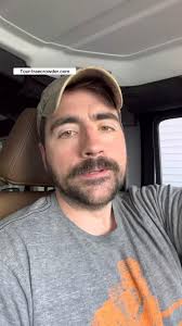 @traecrowder's video Tweet