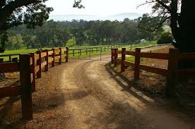 Gallery featuring images of 28 split rail fence ideas for residential homes, a selection of beautiful, rustic fences that don't cost a fortune. Pin By Zar Vazi On Home Ideas Farm Fence Farm Fence Gate Driveway Fence