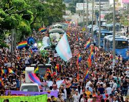 Domingo 4 de 13ª marcha lgbt del sur de bogotá fecha: Miles De Personas Participaron En Cali En La Marcha Lgtbi