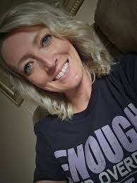 Diana Pruneda's Instagram, Twitter & Facebook