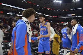 Gilgeous-Alexander scores 31 points as Thunder beat Bulls 124-104 in season  opener - WesternWheel.ca