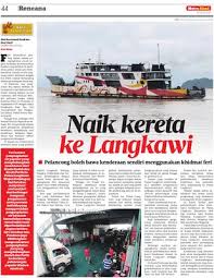 Terdapat juga tempat makan berhampiran dengan laluan untuk ke kaunter tiket feri. Naik Kereta Ke Langkawi Klik