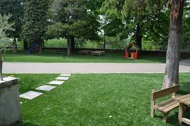Misura la lunghezza del giardino e aggiungi 5 cm. Realizzazione Giardini Erba Sintetica A Mantova Brescia E Verona
