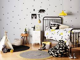 Choosing one theme, or one pattern, unifies the room visually and defines its character. Attractive Black And White Kid Room My Paradissi Bloglovin Black White Yellow Room 1600x1200 Wallpaper Teahub Io
