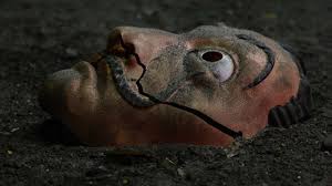 The eyewear label teamed up with the online streaming service to create a limited collection of 350 numbered pairs of its style titled le casa de papel. Netflix S Money Heist To Return With Fifth And Final Season