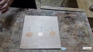 Enlevez le talc avec du sopalin ou une cuillère. Comment Oter Taches De Graisse Sur Bois Youtube