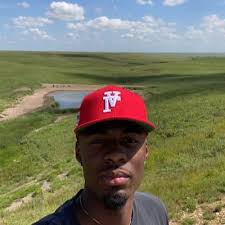 Deron Thompson (@deronTHETRUTH20)