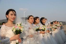 These 36 Chinese Naval Officers Have Tied the Knot in a Group Wedding |  What's on Weibo
