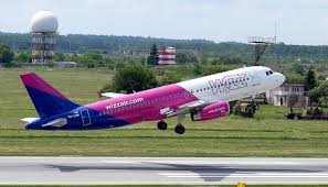 Розміщений на відстані 6 км від центру міста. Aeroport Lviv Im Danila Galickogo Lwo