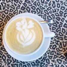 But First Coffee Gilt Fur Mich Definitiv Nicht Denn Vor Meinem Ersten Kaffee Gibt Es Fur Mich Erst Einmal Ein Grosses Glas Heisses Wasser I Food Latte Drinks