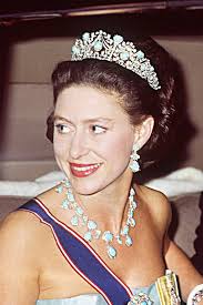 We started talking about this one a little bit in the comments tiaras y broches reales ingleses | ana vazquez hoys. Princess Beatrice Wedding Tiara Predictions Tatler