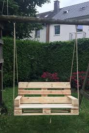 Gekennzeichnete europaletten, generell besser geeignet für den eigenbau. Kreative Gartenmobel Aus Europaletten Fur Eine Vielversprechende Gartensaison Gartenmobel Aus Europaletten Paletten Garten Schaukel Garten