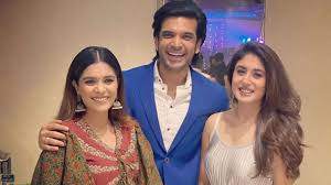 Exes Karan Kundrra And Kritika Kamra To Come Together Here Are Details Karan and i, we both have a huge youth following and i am glad we both could team up to urge them to practice safety while accessing the online world, kritika said in a statement. exes karan kundrra and kritika kamra to