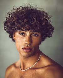 MUZI // PLAYA Shoot Credits Model