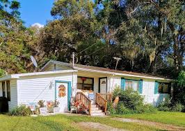 37545 Washington Ave, UMATILLA, FL 32784