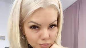 Mă puneau să fac pipi în pat. Beyonce De Romania Despre Perioada Cand S A DezbrÄƒcat Pentru Bani Nu Regret A Fost Ultima SituaÈ›ie