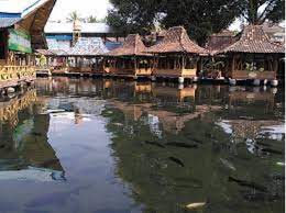 Read more tiket masuk tlatar boyolali 2020 / 10 foto umbul tlatar boyolali 2021 harga tiket masuk objek wisata pemancingan jam buka penginapan jejakpiknik com. Umbul Tlatar Boyolali Tempat Wisata Keluarga Favorit Di Boyolali Jurnalfakta Com